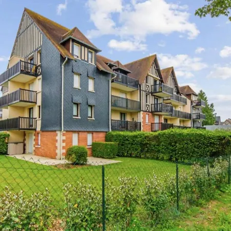 Lägenhet Comfortable With Sea View In