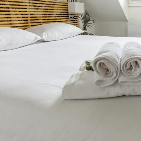 Comfortable With Sea View In Апартаменты
