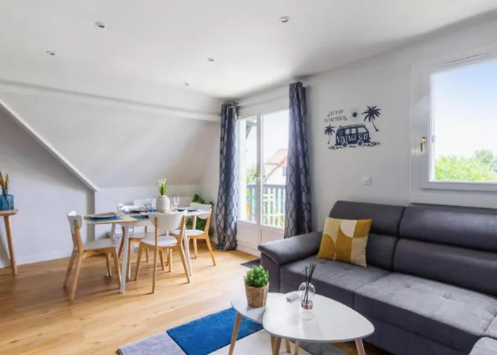 Comfortable With Sea View In Lägenhet Cabourg