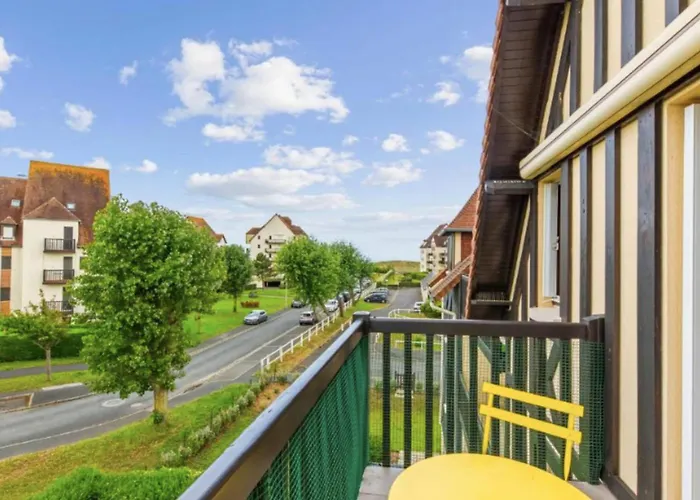 Comfortable With Sea View In